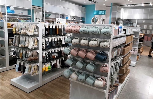Shelf wholesale factory shares the basic process of customizing jewelry store shelves