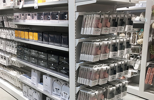 The manufacturer is here to share the performance of the Nordic style storage rack