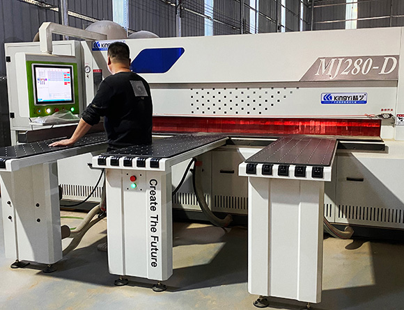 Board Cutting Machine